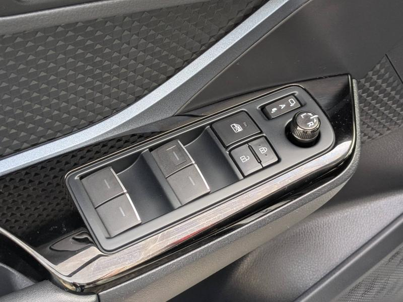 TOYOTA C-HR d’occasion à vendre à ANNEMASSE chez SEGNY AUTOMOBILES (Photo 13)