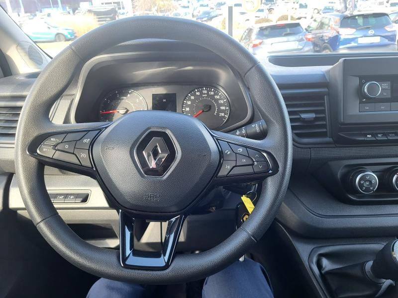 RENAULT Trafic Fg VUL d’occasion à vendre à ANNEMASSE chez SEGNY AUTOMOBILES (Photo 3)
