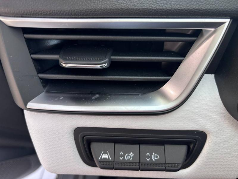RENAULT Clio d’occasion à vendre à ANNEMASSE chez SEGNY AUTOMOBILES (Photo 12)