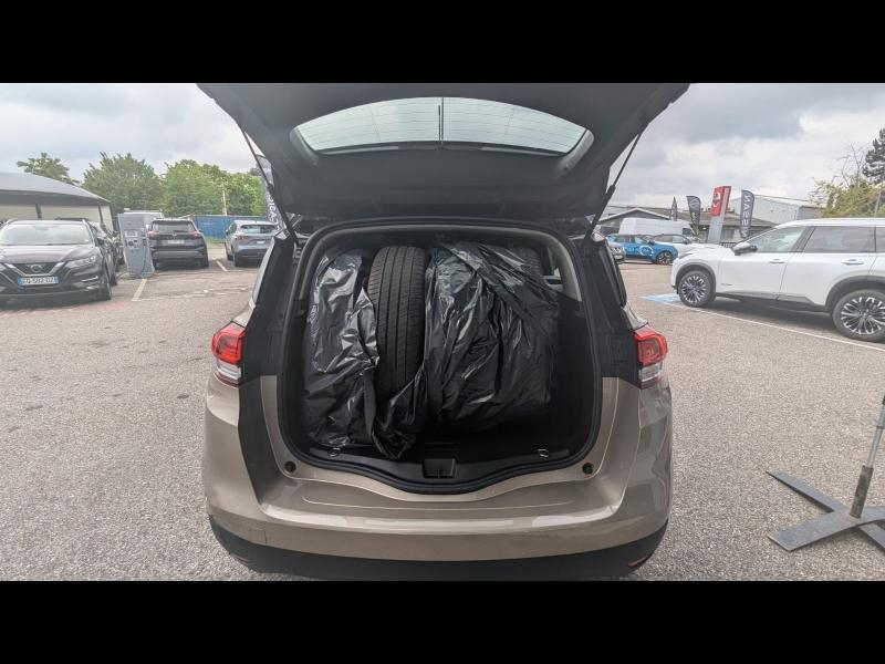 RENAULT Scenic d’occasion à vendre à ANNEMASSE chez SEGNY AUTOMOBILES (Photo 11)